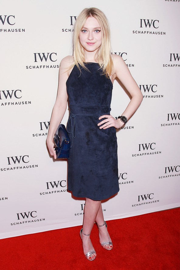 Dakota-Fanning-Vogue-17Apr15-Rex_b_592x888